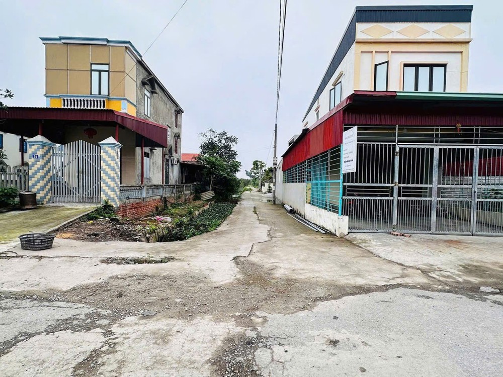 Lô đất 4m ngõ ô tô – giá hiếm dưới 1 tỷ tại Hợp Đức  Giá 9xx triệu  ZALO 0567 222 555