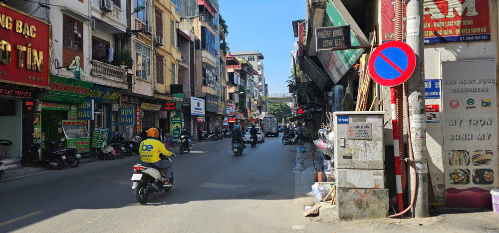 Chính chủ đến thuê bên Phố thành công, Văn Quán, 80m, 19.5 triệu/tháng, 2 Mặt Phố xe con hạn chế