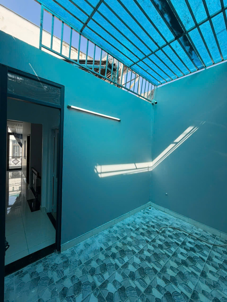 Bán nhà 3 Tầng P.Trấn Biên,SHR hoàn công,đường 2 xe hơi,kế bên chợ Bửu Long