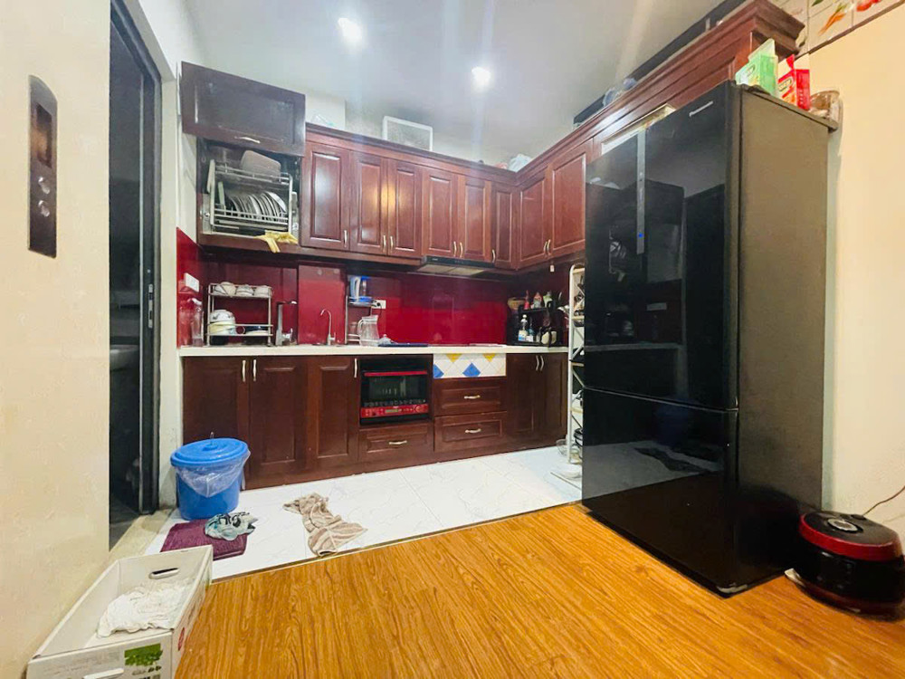 CHỦ CẦN THANH KHOẢN – HẠ CHÀO 1 TỶ – BÁN GẤP NHÀ PHỐ TÂY SƠN! 
44m² – 6 TẦNG THANG MÁY – HAI THOÁNG