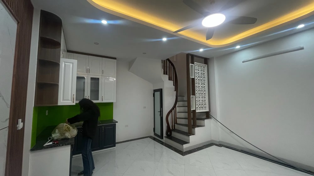 Bán Nhà Minh Khai 34m2. 5 tầng. mặt tiền 5m. giá 8.7 Tỷ Hai Bà Trưng Hà Nội