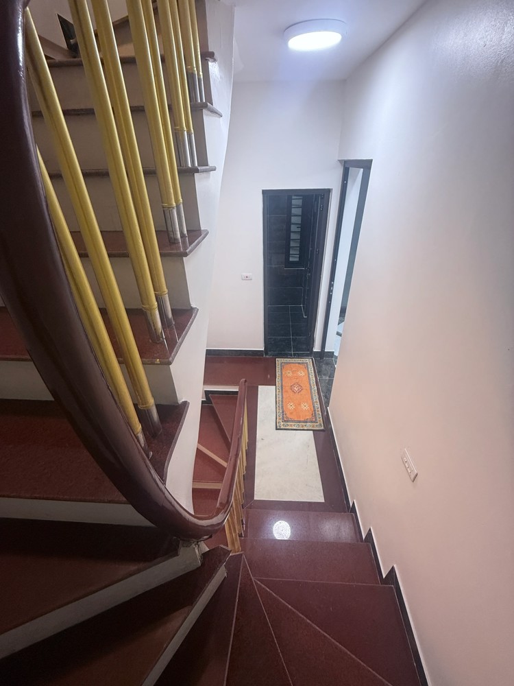 Bán Nhà Kim Ngưu 30/36m2. 5 tầng. mặt tiền 5.1m. giá 14.85 tỷ Hai Bà Trưng Hà Nội