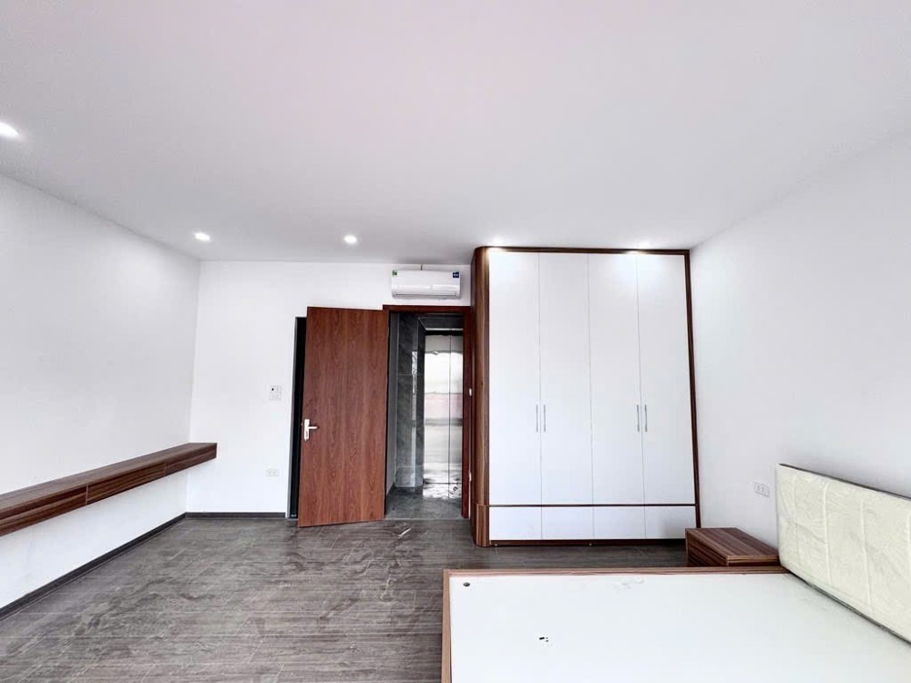 BÁN NHÀ 6 TẦNG THANG MÁY – ĐÀM QUANG TRUNG