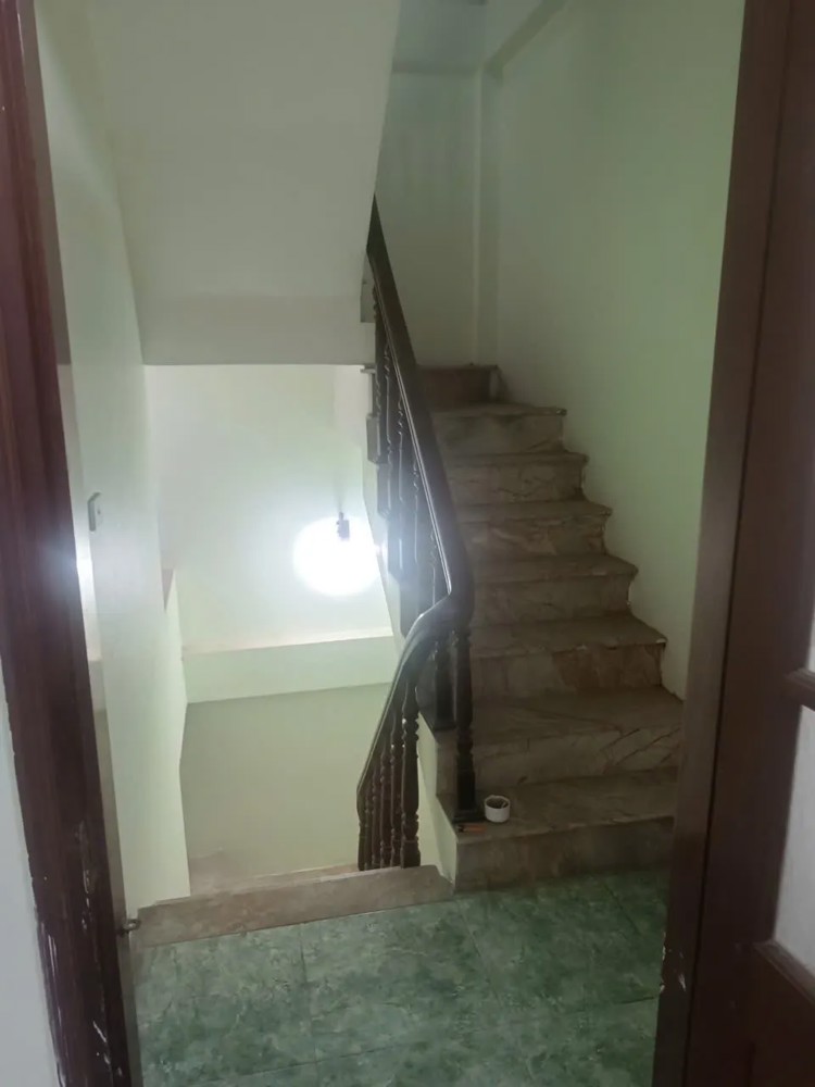 Bán Nhà Quốc Tử Giám 26m2. 4 tầng. mặt tiền 3.4m. giá 6.2 Tỷ Đống Đa Hà Nội