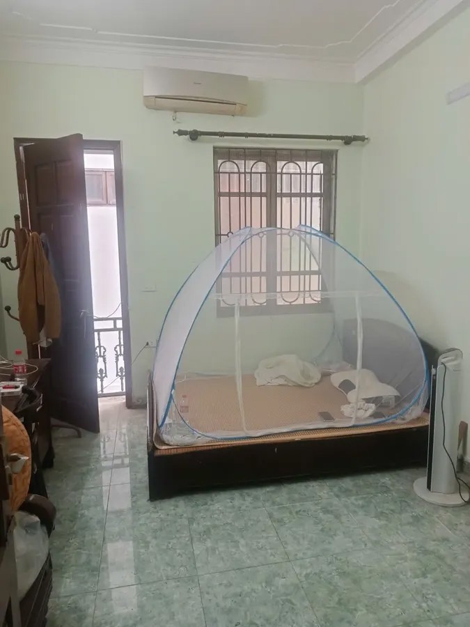 Bán Nhà Quốc Tử Giám 26m2. 4 tầng. mặt tiền 3.4m. giá 6.2 Tỷ Đống Đa Hà Nội