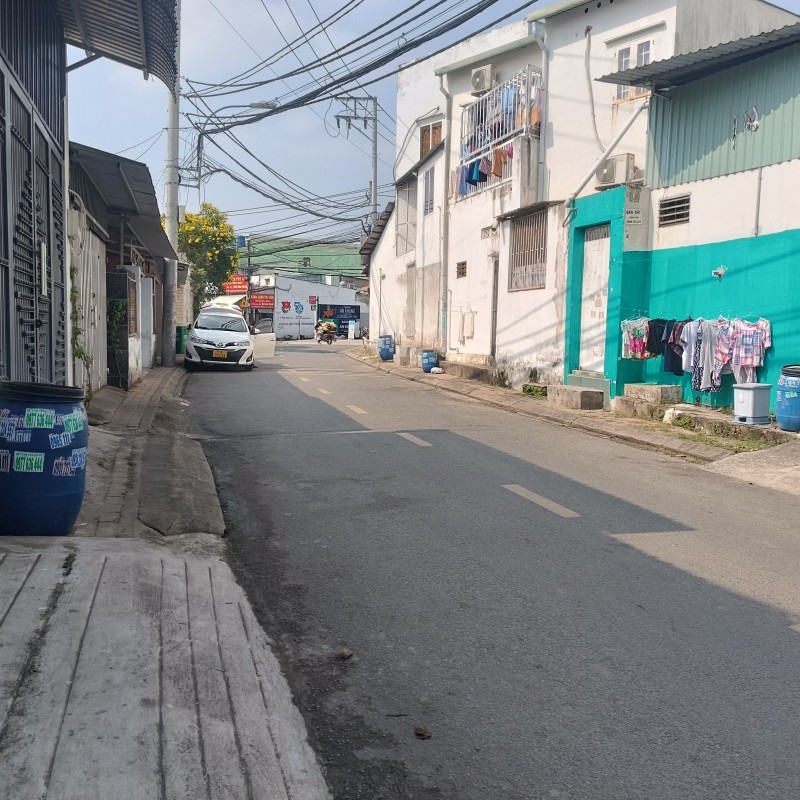 Bán nhà đường 494, Tăng Nhơn Phú A, Q9, TP HCM. DT 93m2, 2PN, SH. Giá  5.6 tỷ. LH: