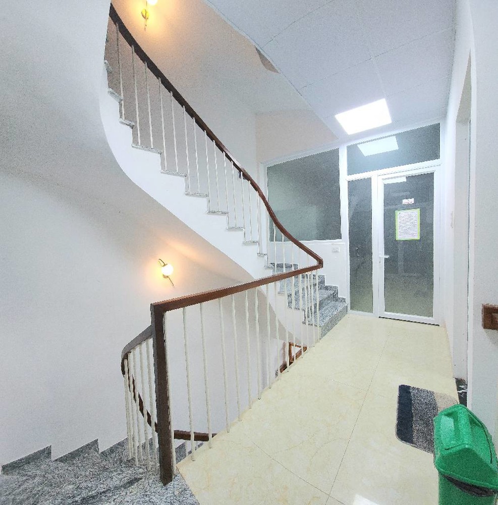 SIÊU PHẨM LIỀN KỀ - VỈA HÈ - 2 MẶT THOÁNG TRƯỚC SAU - ĐẸP KHÔNG TÌ VẾT - Ô TÔ TRÁNH