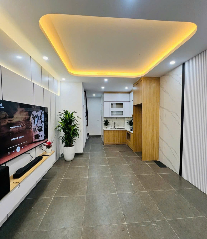 NHÀ MỚI, CỰC ĐẸP ĐƯỜNG PHẠM VĂN ĐỒNG, 6 TẦNG THANG MÁY, GẦN PHỐ - 11.6 TỶ