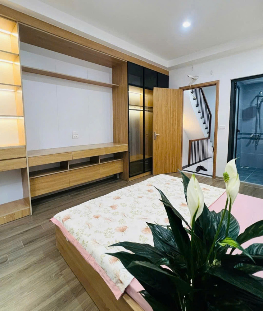 NHÀ MỚI, CỰC ĐẸP ĐƯỜNG PHẠM VĂN ĐỒNG, 6 TẦNG THANG MÁY, GẦN PHỐ - 11.6 TỶ