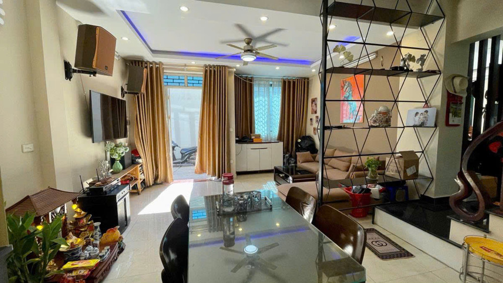 BÁN NHÀ CHÍNH CHỦ Ở KHƯƠNG TRUNG – 38M – 4 TẦNG – BA GÁC ĐỖ CỬA – 8,4 TỶ