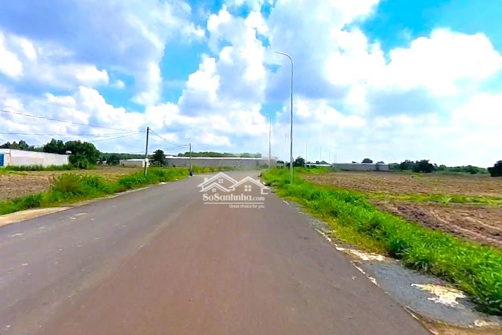 Bán Rẻ Sào đất (20x100=2000m2) Gần Hồ Du Lịch Thanh An, Dân Cư đông, Thuận Tiện Buôn Bán, 500tr