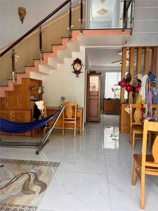 NP1053 bán nhà phố 1 lầu thiết kế 3 phòng ngủ, dân cư dân trí cao, an ninh