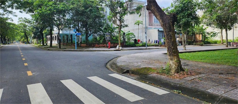 D400 bán rẻ lô đất đẹp khu dân cư đông đúc, khu vực trung tâm thuận tiện nhiều KCN