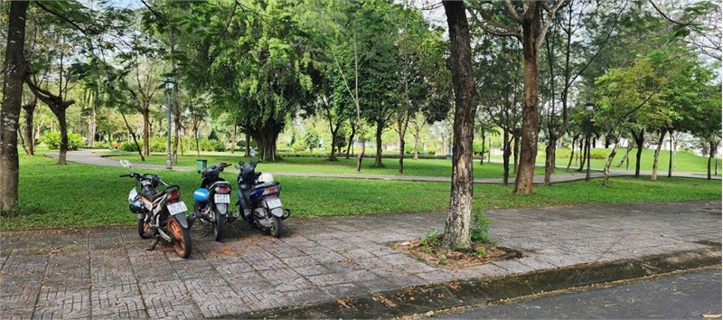 D400 bán rẻ lô đất đẹp khu dân cư đông đúc, khu vực trung tâm thuận tiện nhiều KCN