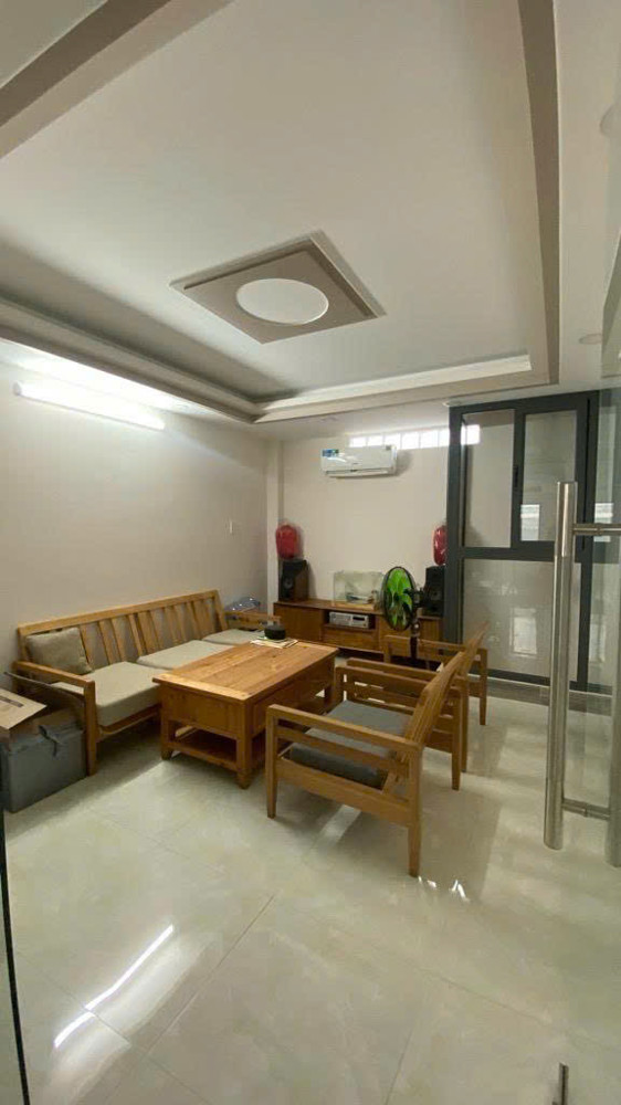 Gò Vấp: Nhà xinh Nguyễn Văn Lượng -DTS 150m2, 4 tầng, 4 phòng ngủ, sổ hồng riêng, giá chỉ 7.4 tỷ 
