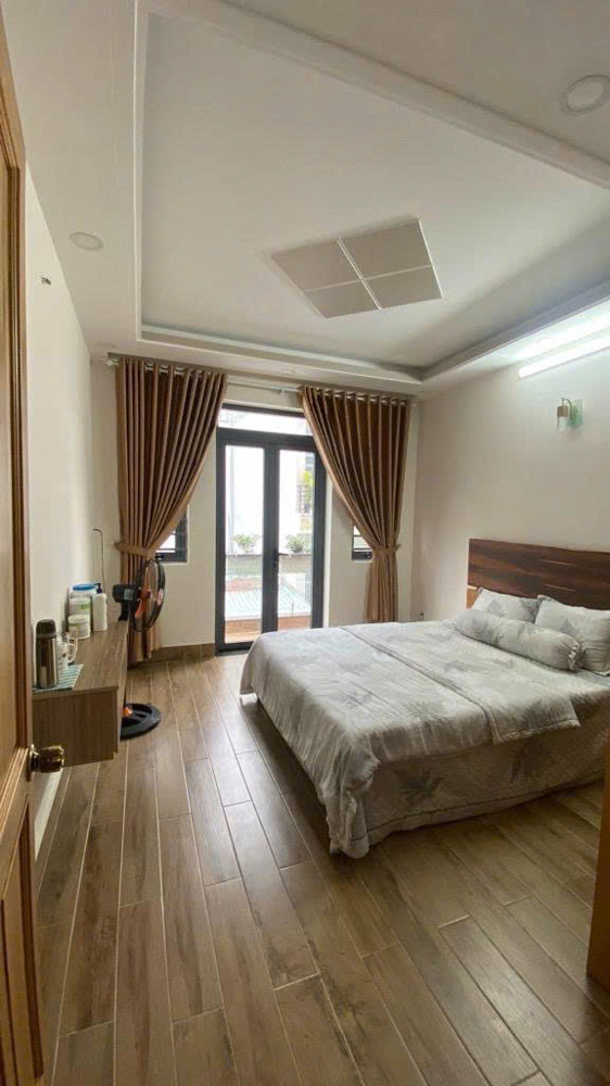 Gò Vấp: Nhà xinh Nguyễn Văn Lượng -DTS 150m2, 4 tầng, 4 phòng ngủ, sổ hồng riêng, giá chỉ 7.4 tỷ 