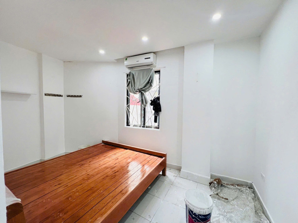 Bán nhà đường Đê La Thành, 72.5 m² x 5 tầng, giá 17.5 tỷ