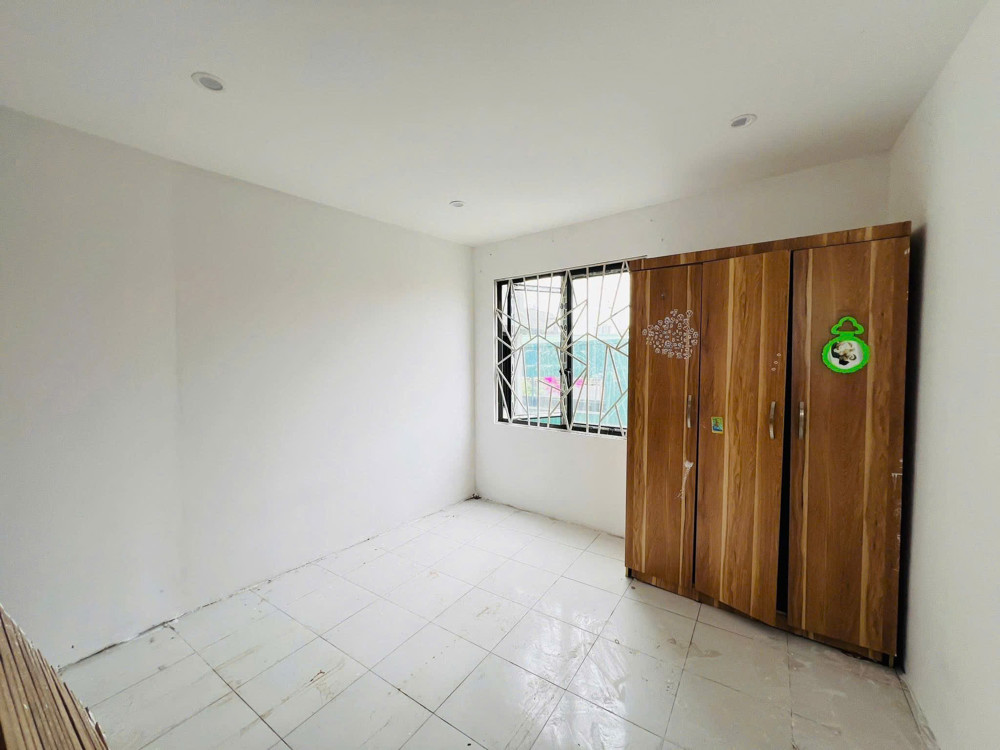 Bán nhà đường Đê La Thành, 72.5 m² x 5 tầng, giá 17.5 tỷ