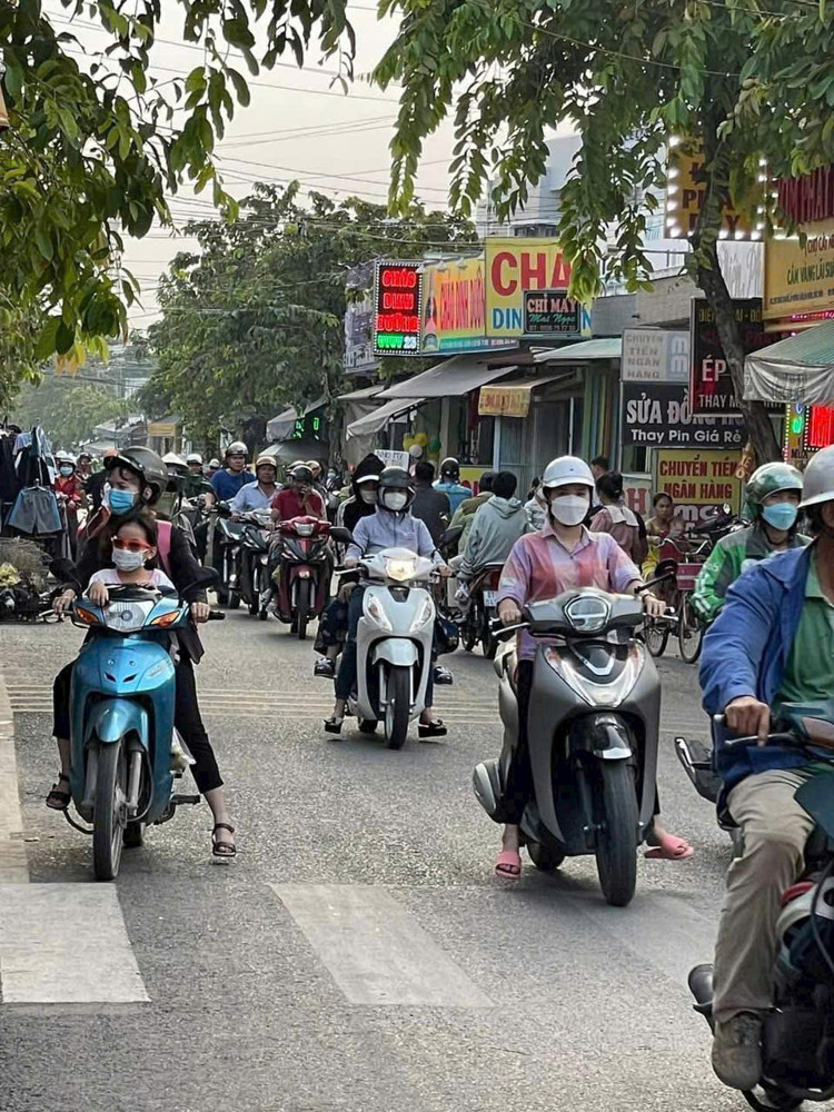 CC GỬI GẤP BÁN NHÀ (8.4x45) MẶT TIỀN THÁI THỊ GIỮ, XÃ BÀ ĐIỂM, HÓC MÔN