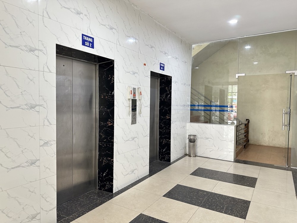 CHUNG CƯ HIẾM VỪA TIỀN - NHÀ ĐẸP LONG LANH - Ở LUÔN – Ô TÔ ĐỖ CHÂN TÒA NHÀ _67 M2