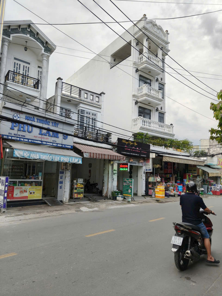 NHÀ PHỐ MẶT TIỀN KD SIÊU ĐẸP ĐƯỜNG HUỲNH THỊ HAI, TRUNG MỸ TÂY, Q12 – GIÁ 12,5 TỶ