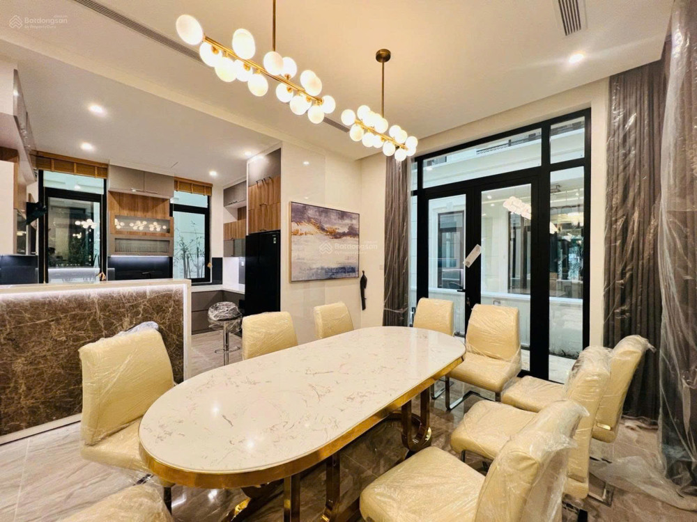 Song lập VIC Ba Son, giá tốt so với thị trường