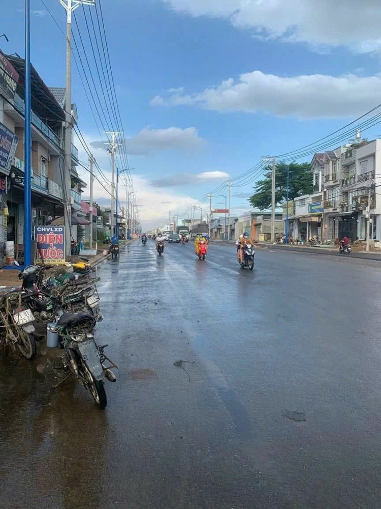 SIÊU PHẨM ĐẤT SHR A4 (10x49) MẶT TIỀN PHAN VĂN HỚN, BÀ ĐIỂM, HÓC MÔN