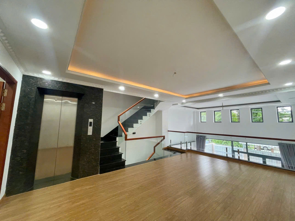 Bán Nhà 5 Lầu Mặt Tiền Đường Số 15 & Đường 25 Khu Bên Sông  - Hiệp Bình Chánh - Thành Phố Thủ Đức