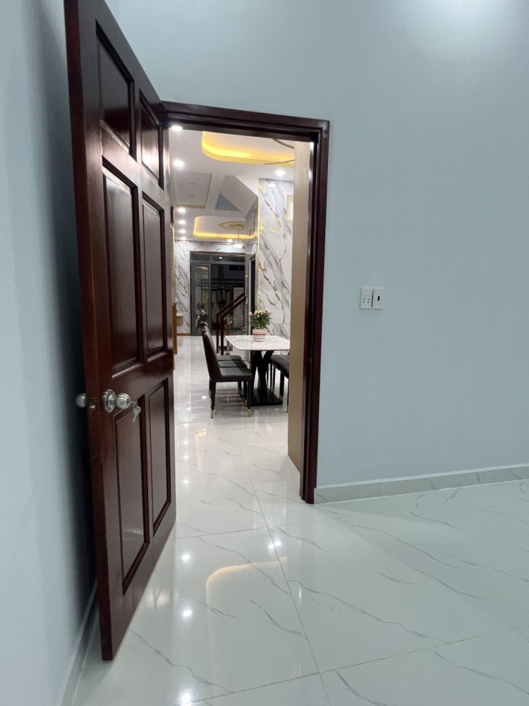 Bán nhà 2 Tầng Dĩ An,SHR đường xe hơi, gần ĐHQG TPHCM