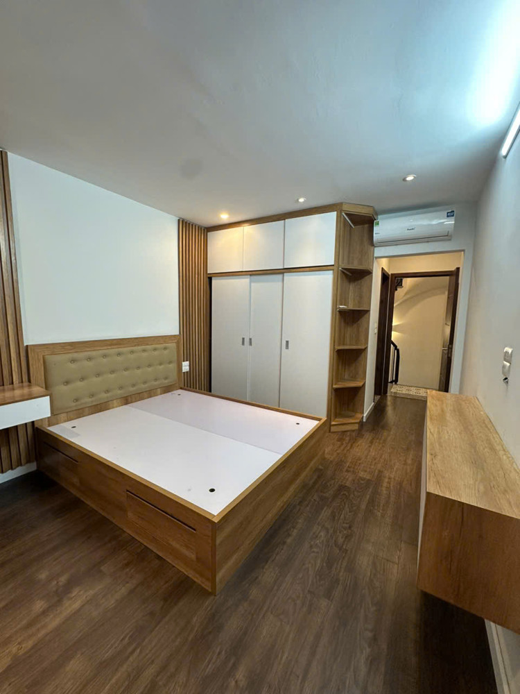 NHÀ ĐẸP NGỌC THỤY – 30M² – 5 TẦNG – FULL NỘI THẤT CAO CẤP