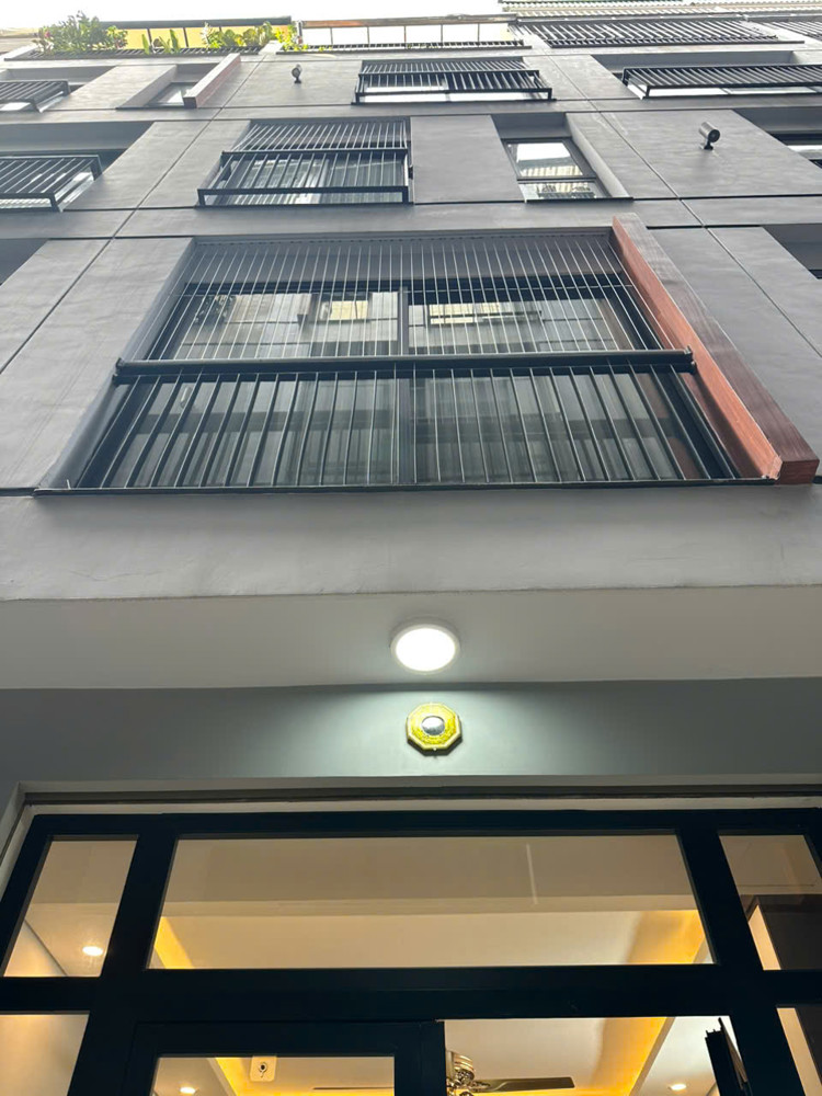 NHÀ ĐẸP NGỌC THỤY – 30M² – 5 TẦNG – FULL NỘI THẤT CAO CẤP