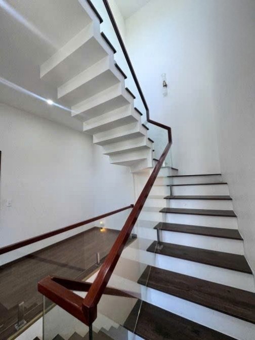 SIÊU PHẨM 2MT SƠN THỦY 8 – NHÀ VILLA 3 TẦNG CÓ GARAGE – GIÁ MỀM BẤT NGỜ