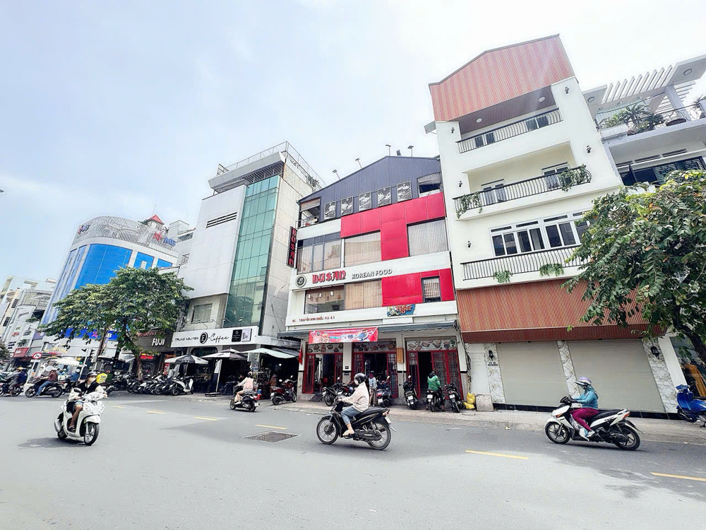 BÁN NHÀ MẶT TIỀN KD Đ.NGUYỄN ĐÌNH CHIỂU, P.BÀN CỜ, QUẬN 3 - NGANG HIẾM 6M*10M - CHÍNH CHỦ GIANG