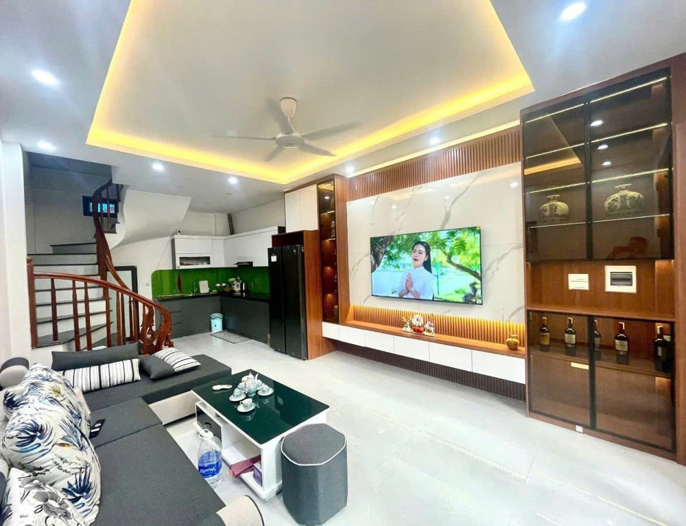 BÁN NHÀ VŨ TÔNG PHAN – 30M RA Ô TÔ TRÁNH – 37M² x 5 TẦNG – 3 PHÒNG NGỦ RỘNG – GIÁ 8,4 TỶ