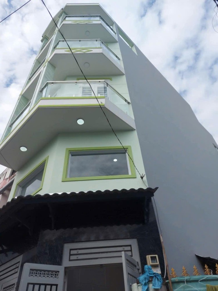 Bán nhà hẻm 5m đường 18B, phường Bình Hưng Hòa A, quận Bình Tân, 3 lầu, 5.6 TL