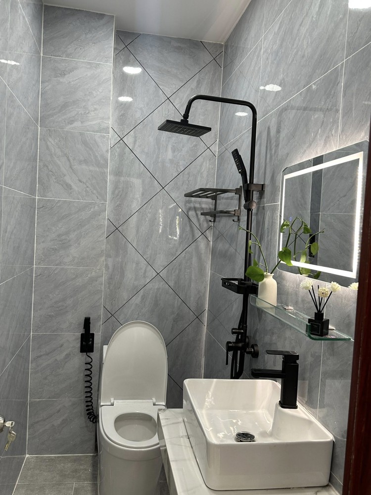 Bán nhà đẹp hẻm 6m Đường Số 20, P. Bình Hưng Hòa A, Bình Tân, 2 lầu, giá tốt