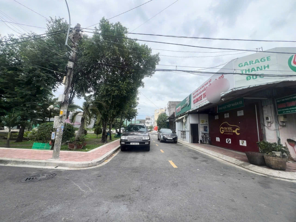 BÁN ĐẤT 2 MẶT HIỆP BÌNH CHÁNH THỦ ĐỨC GIÁ RẺ  VIEW CÔNG VIÊN- KHU BÊN SÔNG