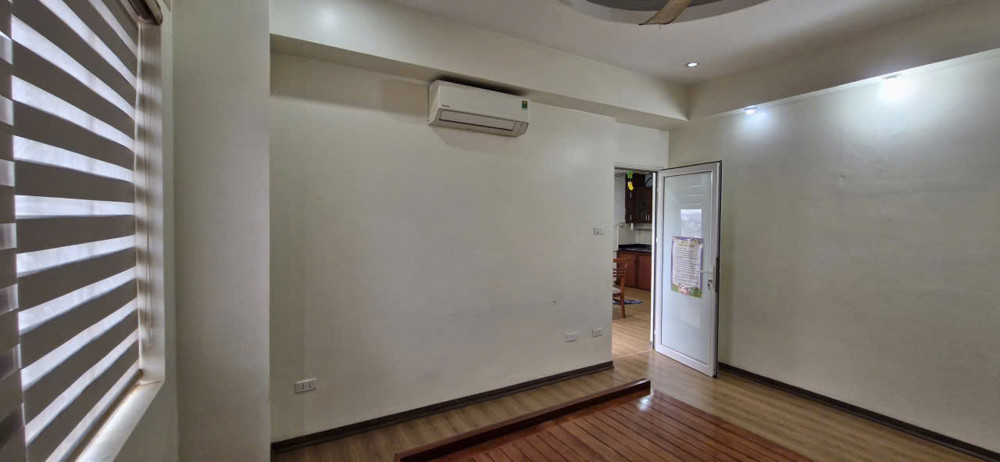 Cần bán chung cư 230 Lạc Trung – diện tích 103 m², tầng trung, giá 8.5 tỷ SĐCC