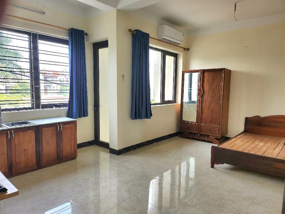 BÁN NHÀ LA NỘI - XÂY CHẮC CHẮN - Ô TÔ TẢI TRÁNH NHAU - KINH DOANH SẦM UẤT - HÀNG XÓM KĐT - GẦN TRƯỜN