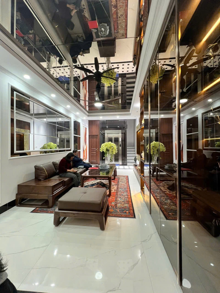 SIÊU PHẨM NGỌC KHÁNH MỚI KOONG – THANG MÁY, FULL NỘI THẤT XỊN – TRUNG TÂM QUẬN BA ĐÌNH - CHỈ XÁCH