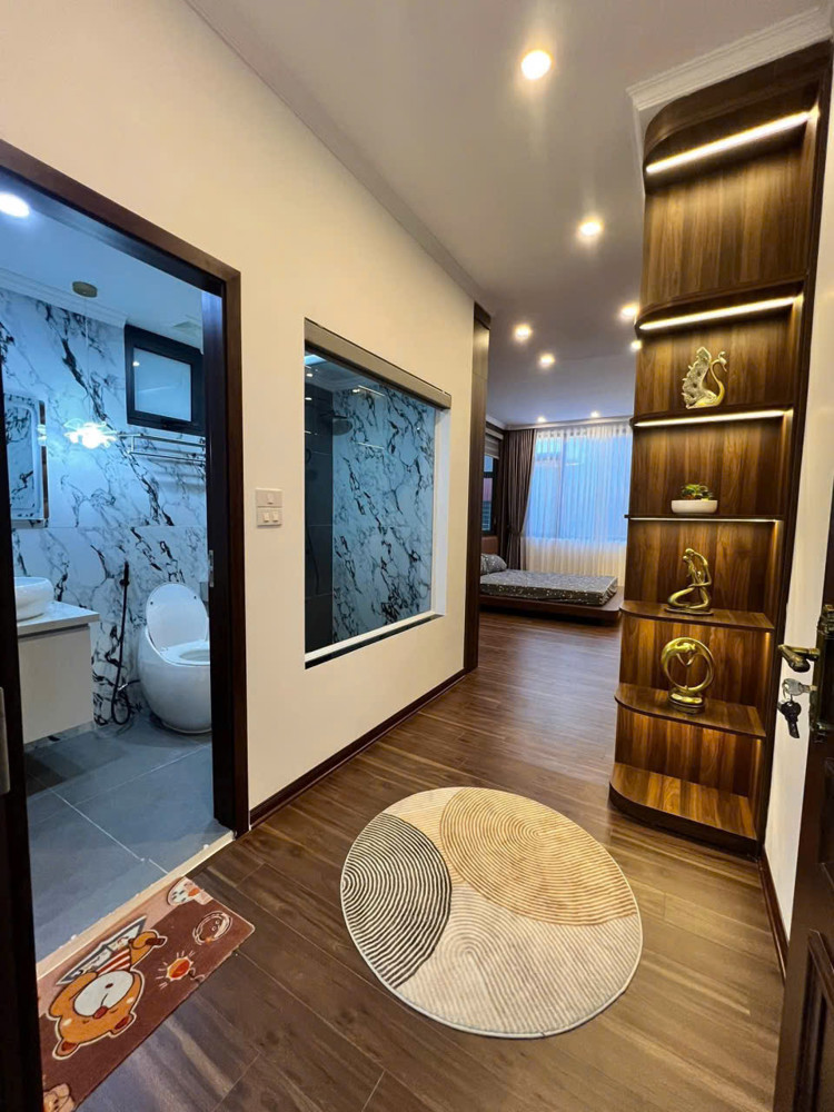 SIÊU PHẨM NGỌC KHÁNH MỚI KOONG – THANG MÁY, FULL NỘI THẤT XỊN – TRUNG TÂM QUẬN BA ĐÌNH - CHỈ XÁCH