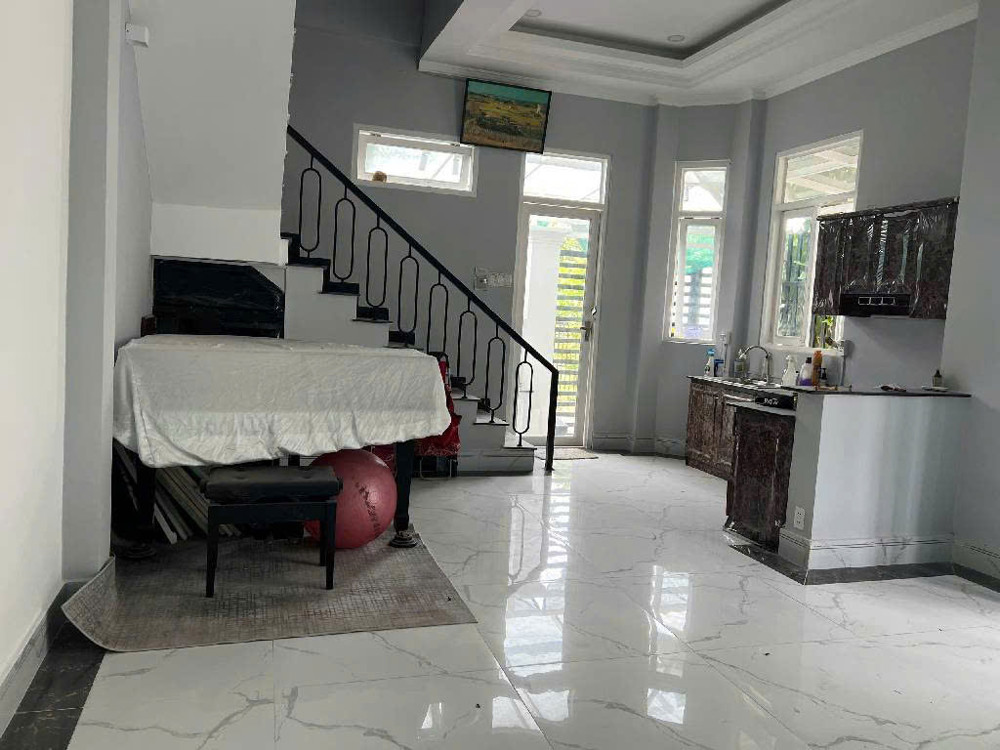 Căn góc 2 mặt tiền đẹp đường Trường Lưu,Long Trường,Quận 9🌷nhỉnh 7ty
- Diện tích 73m ngang 7.5 x