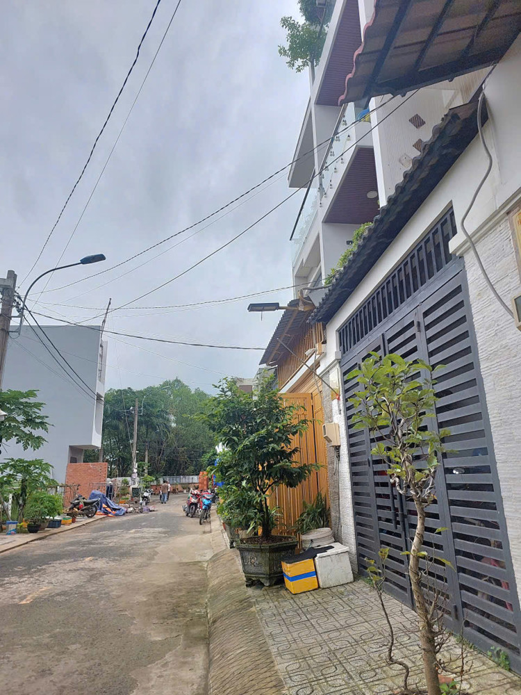 Căn góc 2 mặt tiền đẹp đường Trường Lưu,Long Trường,Quận 9🌷nhỉnh 7ty
- Diện tích 73m ngang 7.5 x