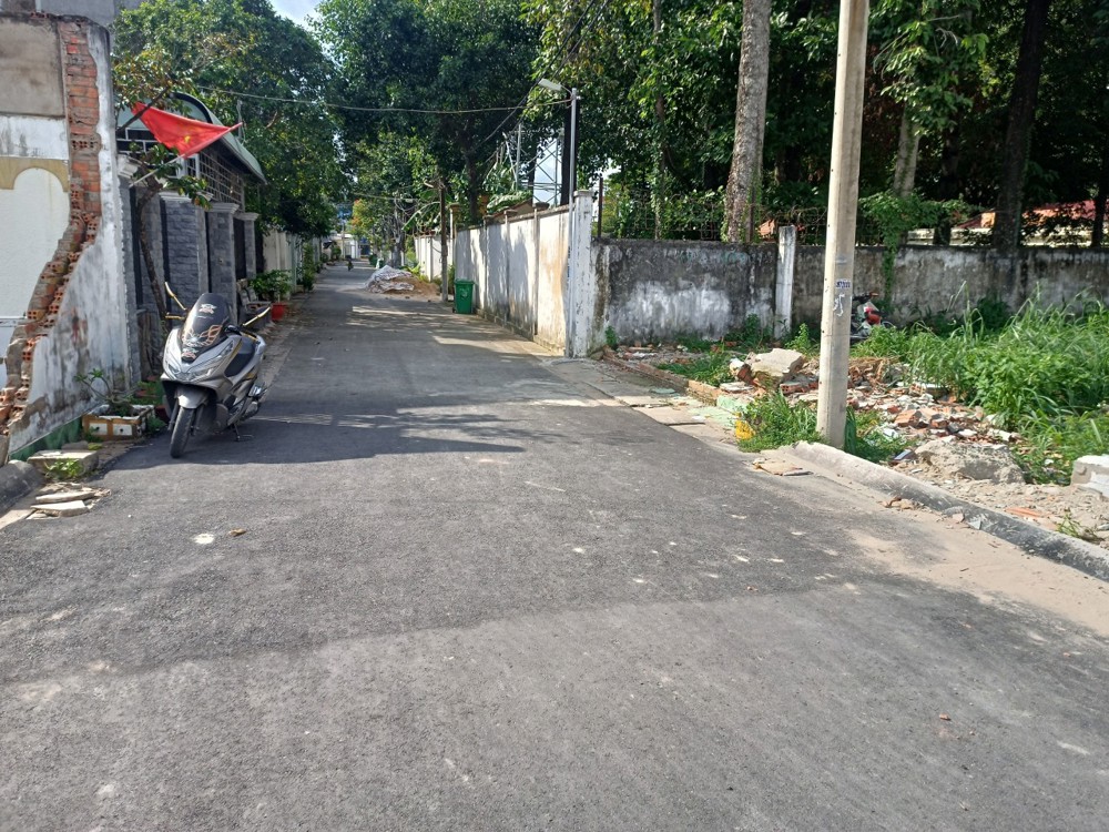 Bán đất ngay BV 7B,đường nhựa 2 xe hơi thông Đồng Khởi,SHR thổ cư 100%