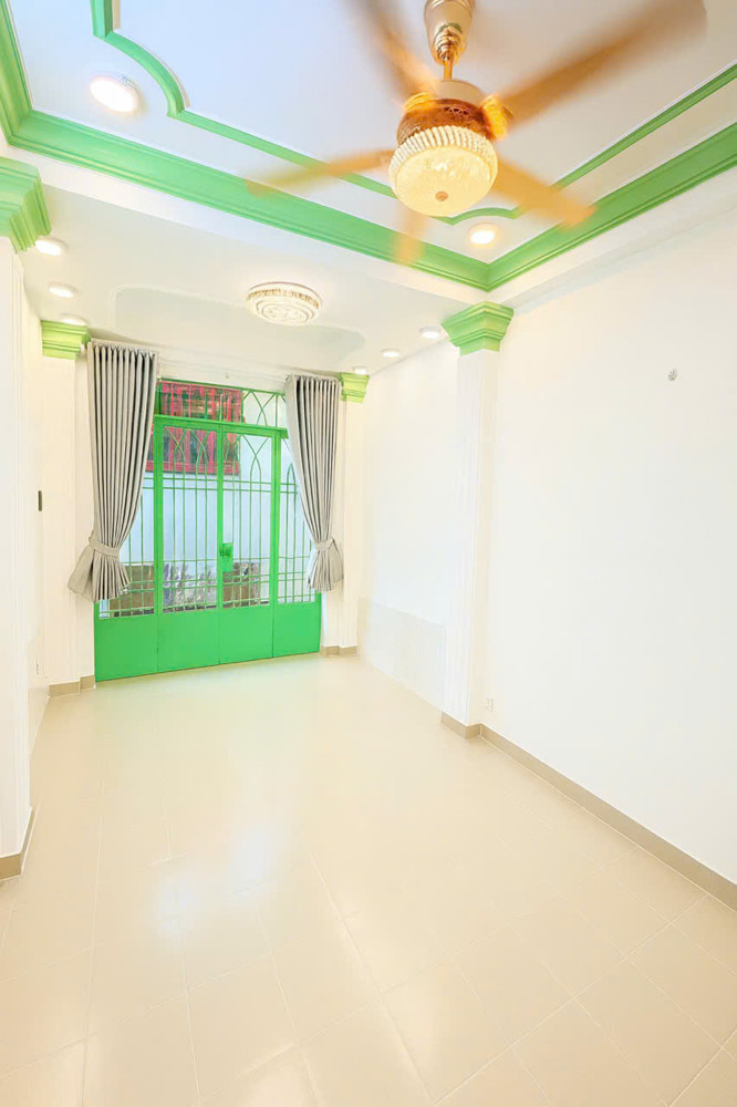 VIP TRUNG TÂM – P9 Q10 – HXH NGAY LÝ THÁI TỔ - SƯ VẠN HẠNH - 4 TẦNG