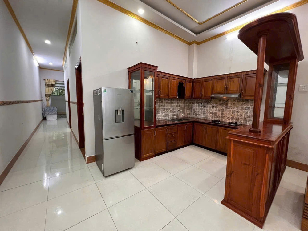 75. CHO THUÊ NHÀ 180m2 FULL NỘI THẤT CẠNH ĐH FPT, CẦN THƠ