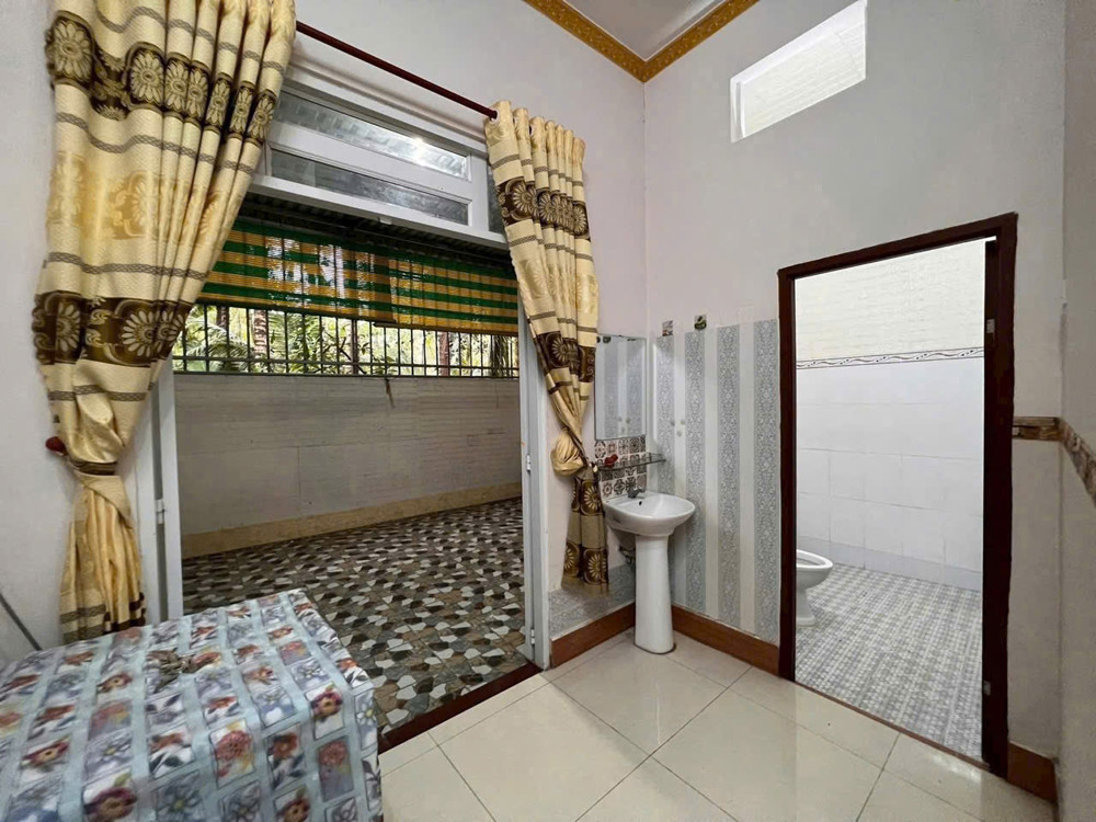 75. CHO THUÊ NHÀ 180m2 FULL NỘI THẤT CẠNH ĐH FPT, CẦN THƠ