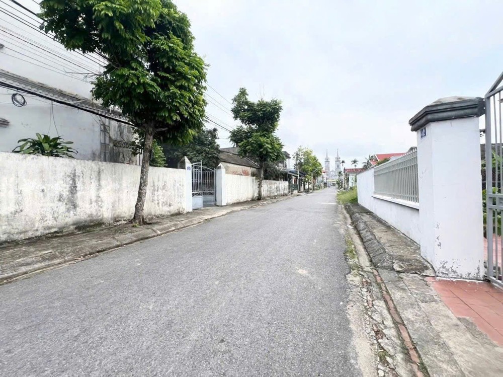 LÔ 135M² ĐƯỜNG NHỰA 10M – GIÁ HIẾM CHỈ 22.X TRIỆU/M² – ZALO 0567 222 555