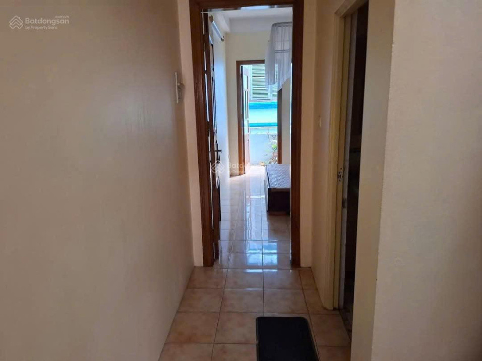 BÁN NHÀ MẶT NGÕ NGUYỄN HOÀNG TÔN, GẦN KĐT CIPUTRA, DT 36M2, MT 4.5M, GIÁ 10.6 TỶ