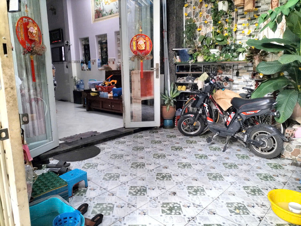 Nhà mới 54m2 Bông Sao P5Q8, Giá : 5.6 Tỷ (T/L)